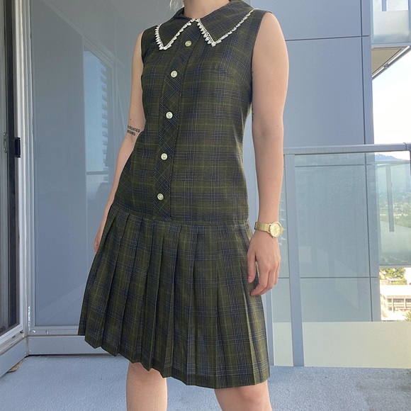 Vintage Dresses & Skirts - Vintage Pleated Paid Dress